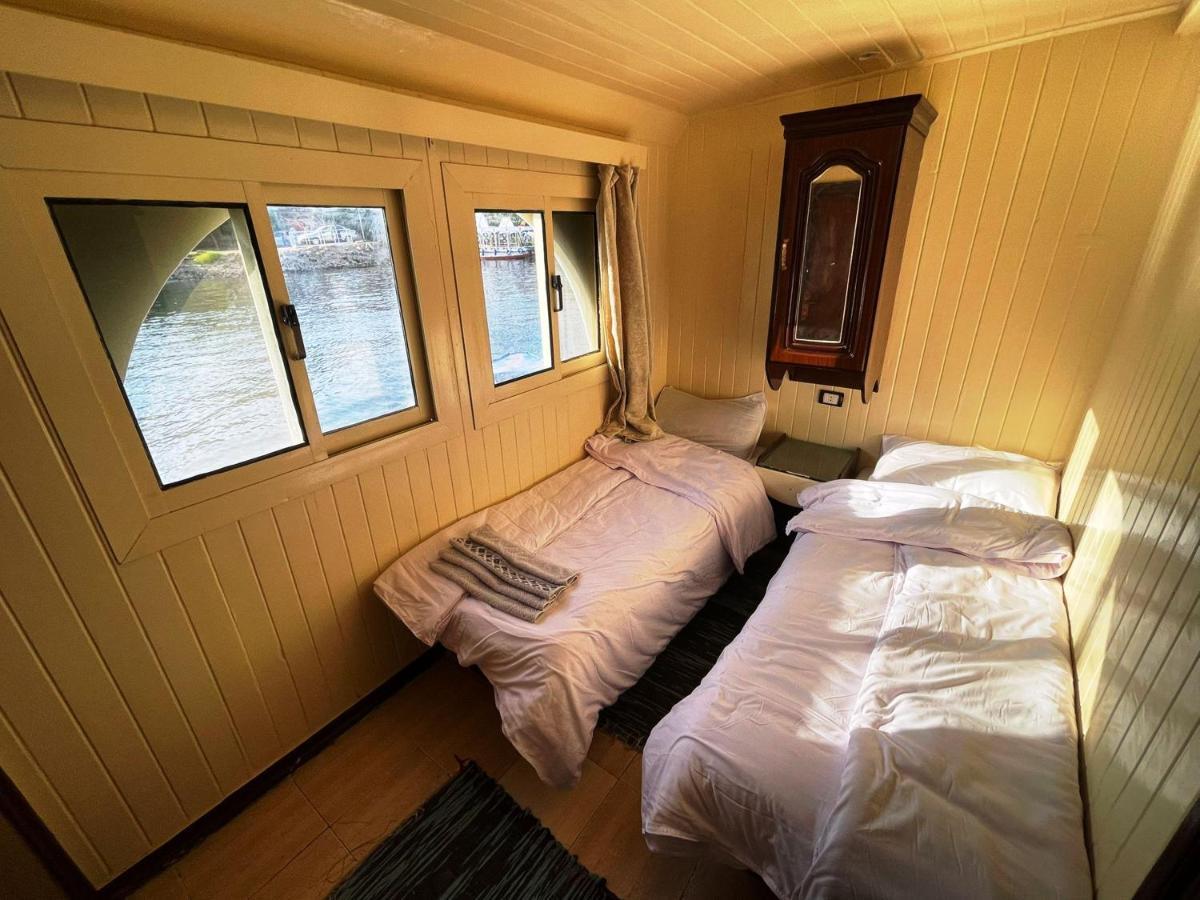 Floating Hotel- Happy Nile Boat ลักซอร์ ภายนอก รูปภาพ