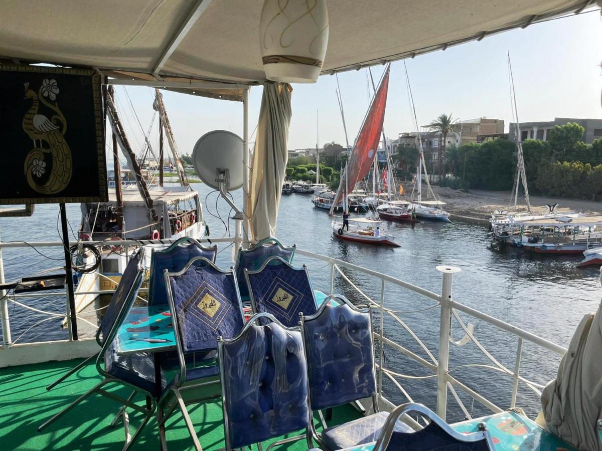 Floating Hotel- Happy Nile Boat ลักซอร์ ภายนอก รูปภาพ